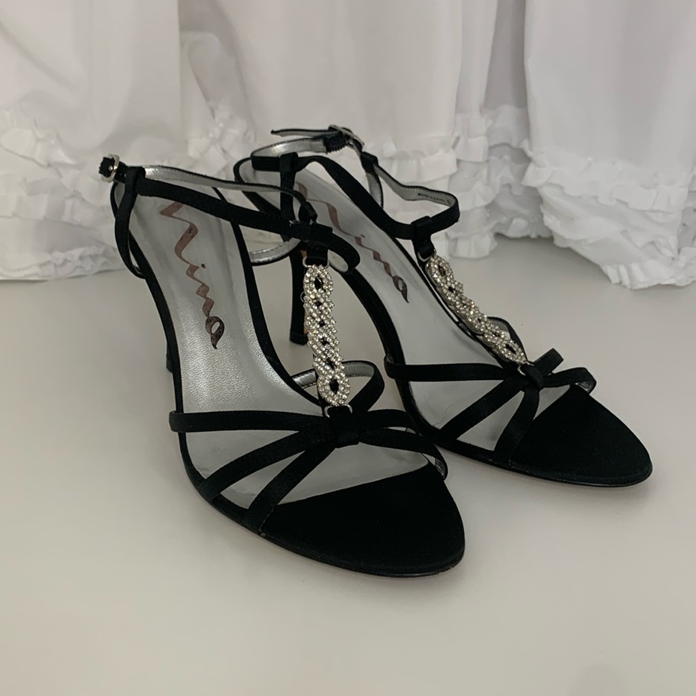 Nina Black & Jeweled Strap Back Heel Sz 8.5